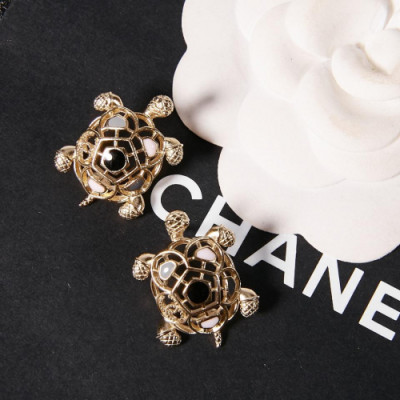 Chanel   earring   - 샤넬 18K도금  이어링 cha0044.컬러(옐로우 골드)