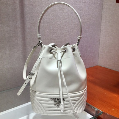 Prada 2019 Women Leather Bucket Tote Shoulder Bag ,23CM - 프라다 2019 여성용 레더 버킷 토트 숄더백 1BH038-17,23CM,화이트