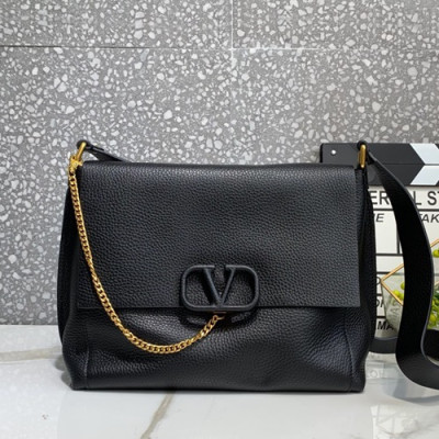 Valentino 2019 Leather Vsling Large Shoudler Bag,27.5CM - 발렌티노 2019 레더 브이슬링 라지 숄더백,VTB0810,27.5CM,블랙