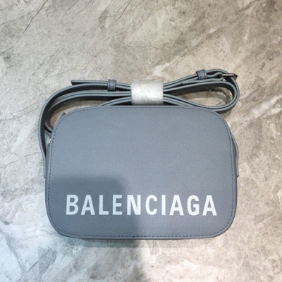 Balenciaga 2019 Leather Ville Camera Shoulder Bag,18cm - 발렌시아가 2019 레더 빌 카메라 숄더백,BGB0450,18cm,그레이