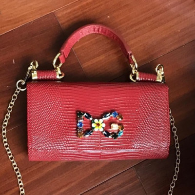 Dolce&Gabbana 2019 Leather Phone Bag / Tote Shoulder Cross Bag ,19CM - 돌체 앤 가바나 2019 레더 여성용 폰백 / 토트 숄더 크로스백 DGB0042,19cm,레드