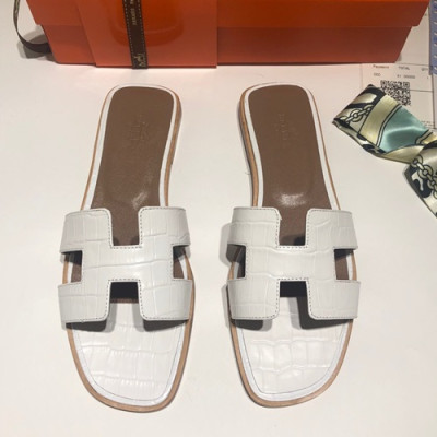 Hermes 2019 Ladies Oasis Leather Slipper - 에르메스 2019 여성용 오아시스 레더 슬리퍼 HERS0055,Size(225 - 245).화이트