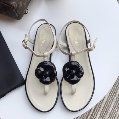 Chanel 2019 Ladies Leather Sandal - 샤넬 2019 여성용 레더 샌들 CHAS0182.Size(225 - 245).화이트