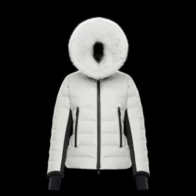 Moncler 2019 Womens Patch Logo Modern Down Padding - 몽클레어 2019 여성 패치 로고 모던 다운 패딩 Moc0534x.Size(m - 2xl).화이트