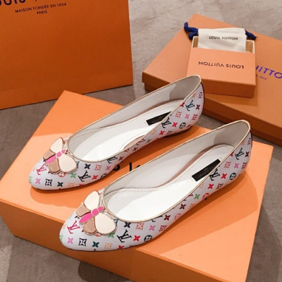 Louis Vuitton 2019 Ladies Flat Shoes - 루이비통 2019 여성용 플랫 슈즈 LOUS0195.Size(225 - 250).화이트