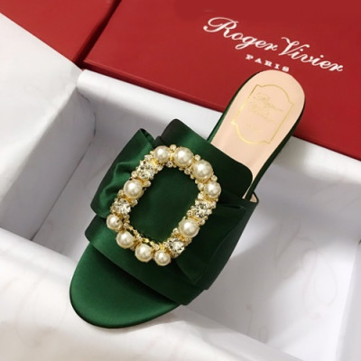 Roger Vivier 2019 Ladies Silk Middle-heel Slipper - 로저비비에 2019 여성용 실크 미들힐 슬리퍼 RVS0123.Size(225 - 245).그린