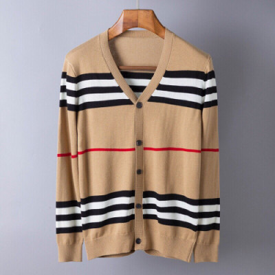 Burberry 2019 Mens Retro Logo V-neck Cardigan - 버버리 2019 남성 레트로 로고 브이넥 가디건  Bur01068x.Size(m - 3xl).카멜