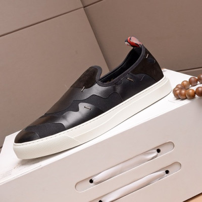 Valentino 2019 Mens Leather Slip On - 발렌티노 2019 남성용 레더 슬립온,VTS0140,Size(240 - 270).블랙