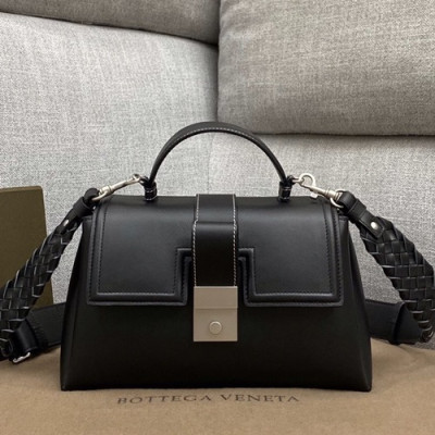 Bottega Veneta 2019 Piazza Large Tote Shoulder Bag,25cm - 보테가 베네타 2019 피아짜 라지 토트 숄더백, 567209,BVB0416,25cm,블랙