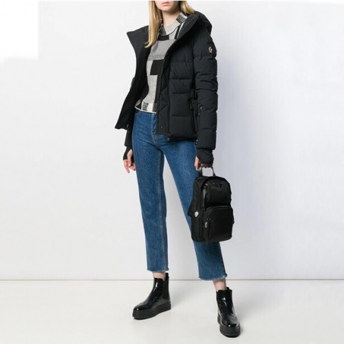 Moncler 2019 Womens Patch Logo Modern Duck Down Padding - 몽클레어 2019 여성 패치 로고 모던 덕다운 패딩 Moc01047x.Size(s - l).2컬러(블랙/화이트)