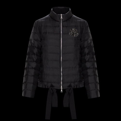 Moncler 2019 Womens Patch Logo Modern Goose Down Padding - 몽클레어 2019 여성 패치 로고 모던 구스다운 패딩 Moc01052x.Size(s - l).2컬러(블랙/화이트)