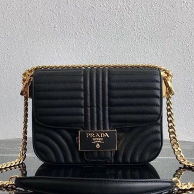 Prada 2019  Leather Chain Shoulder Bag,20.5cm - 프라다 2019 여성용 엠블럼 레더 체인 숄더백 ,1BD217-10,20.5cm,블랙