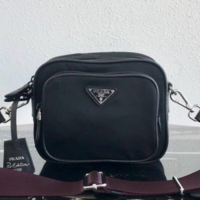 Prada 2019 Camera Nylon Shoulder Bag,14.5cm - 프라다 2019 카메라 남여공용 나일론 숄더백 ,PRAB0107,14.5cm,블랙