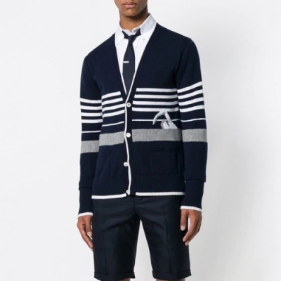 [톰브라운]Thom Browne 2020 Mm/Wm Strap V-neck Wool Cardigan - 톰브라운 2020 남자 스트랩 브이넥 울 가디건 Thom0664x.Size(m - 2xl).네이비