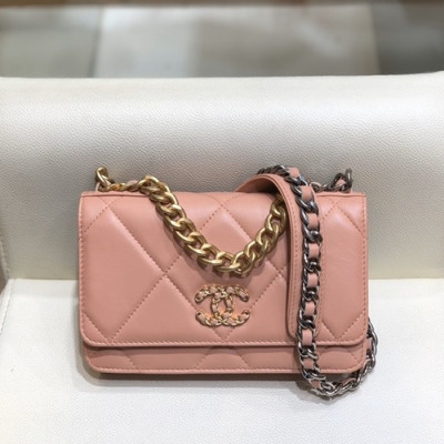 Chanel 2020 WOC Chain Cross Bag,19CM - 샤넬 2020 WOC 체인 크로스백,CHAB1411,19CM,핑크