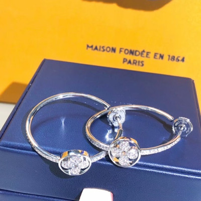 Louis Vuitton 2020 Ladies Earring  - 루이비통 2020 여성용 이어링 ACC0099.(실버)