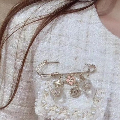 Chanel 2020 Ladies Brooch - 샤넬 2020 여성용 브로치 ACC0276.(옐로우골드)