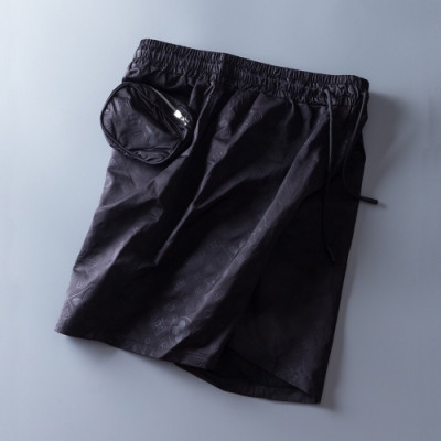 [루이비통]Louis vuitton 2020 Mens Casual Half Pants - 루이비통 2020 남성 캐쥬얼 반바지 Lou01832x.Size(s - xl).블랙