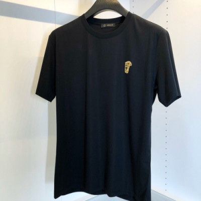 [베르사체]Versace 2020 Mens Logo Silket Short Sleeved Tshirts - 베르사체 2020 남성 메두사 실켓 반팔티 Ver0645x.Size(m - 3xl).블랙