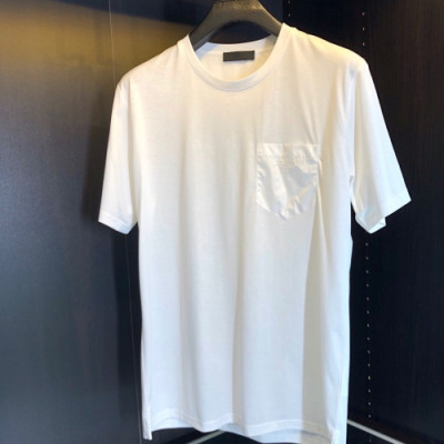 [프라다]Prada 2020 Mens Basic Logo Silket Short Sleeved Tshirts  - 프라다 2020 남성 베이직 로고 실켓 반팔티 Pra01061x.Size(m - 3xl).화이트