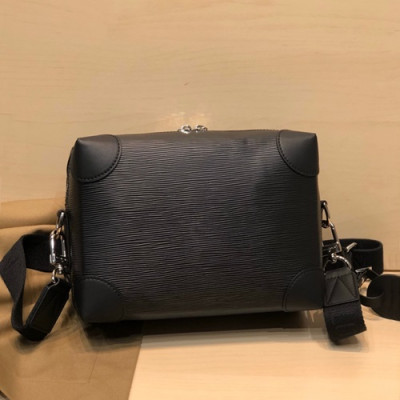 Louis Vuitton 2020 Messenger Shoulder Bag,24.5cm - 루이비통 2020 남성용 메신저 숄더백 M56599,LOUB2165,24.5cm,블랙