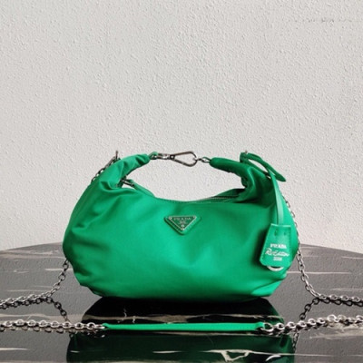 Prada 2020 Nylon Hobo Tote Shoulder Bag,27CM - 프라다 2020 나일론 호보 토트 숄더백,1BH172-5,27cm,그린