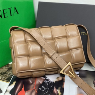 [보테가 베네타]Bottega Veneta 2020 Women's Leather Cassette Bag/Shoulder Bag 25cm - 보테가베네타 2020 여성용 레더 카세스 숄더백 25cm,,BVB0591,카키