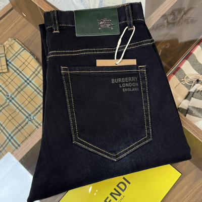 [버버리]Burberry 2025 Mens Business Classic Denim Pants - 버버리 2025 남성 비지니스 클래식 팬츠 Bur03314x.Size(30 - 38).네이비