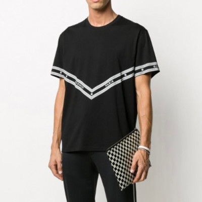 [지방시]Givenchy 2021 Mens Logo Short Sleeved Tshirts - 지방시 2021 남성 로고 코튼 반팔티 Giv0525x.Size(s - xl).블랙