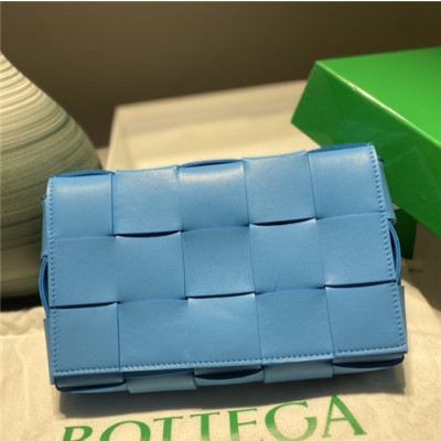 [보테가베네타]Bottega Veneta 2021 Women's Leather Shoulder Bag,23cm,BVB0648 - 보테가베네타 2021 여성용 레더 숄더백,23cm,블루