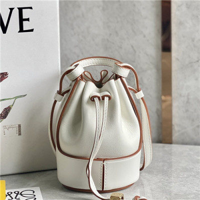 [러블리한]Loewe 2021 Women's Leather Mini Bucket Shoulder Bag,8.5cm,LOEB0549 - 로에베 2021 여성용 레더 미니 버킷 숄더백,8.5cm,화이트