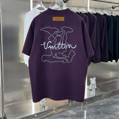 Louis vuitton  Mm/Wm Logo Short Sleeved Tshirts Black - 루이비통 2025 남/녀 로고 반팔티 Lou03509x Size(s - 2xl) 퍼플