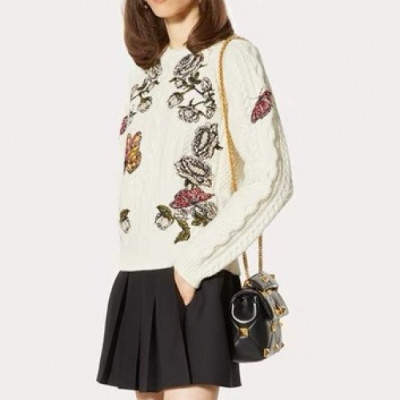 Valentino  Womens Big Logo Crew-neck Wool Sweaters White - 발렌티노 2021 여성 빅로고 크루넥 울 스웨터 Val0479x Size (s - l) 화이트