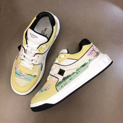 발렌티노 남/녀 스터드 옐로우 스니커즈 - Unisex Yellow Sneakers - val02550x