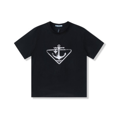 프라다 남성 크루넥 블랙 반팔티 - Mens Black Tshirts - Pra02703x