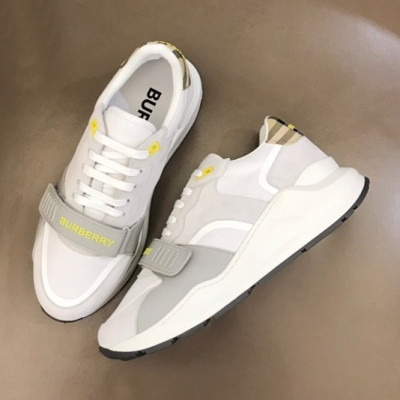 버버리 남성 벨크로 화이트 스니커즈 - Mens White Sneakers - bur04411x