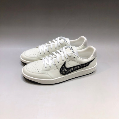 디올 남성 시그니처 화이트 스니커즈 - Mens White Sneakers - dio01953x