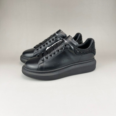 알렉산더맥퀸 남/녀 블랙탭 스니커즈 - Unisex Black Sneakers - alx0112x