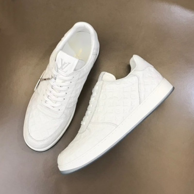 루이비통 남성 화이트 스니커즈 - Louis vuitton Mens White Sneakers - lv34x