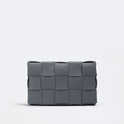 보테가베네타 남/녀 그레이 카세트백 - Bottega Veneta Unisex Gray Cassette Bag - bv0461x