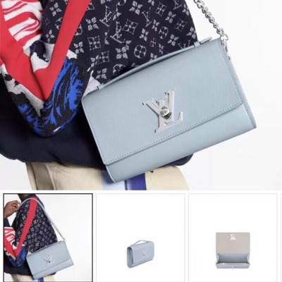 루이비통 여성 소라 숄더백 - Louis vuitton Womens Blue Shoulder Bag - lv144x