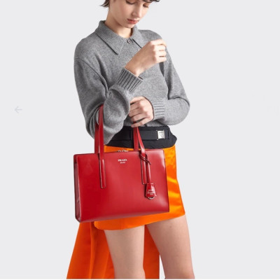 프라다 여성 레드 토트백 - Prada Womens Red Tote Bag - pr75x