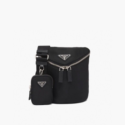 프라다 남성 블랙 카메라백 - Prada Mens Black Camera Bag - pr110x