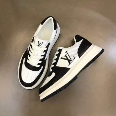 루이비통 남성 블랙 스니커즈 - Louis vuitton Mens Black Sneakers - lv652x