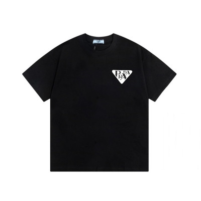 프라다 남성 크루넥 블랙 반팔티 - Prada Mens Black Short sleeved T-shirts - pr366x