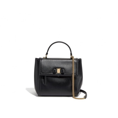 페라가모 여성 블랙 크로스백 - Ferragamo Womens Black Cross Bag - sf47x