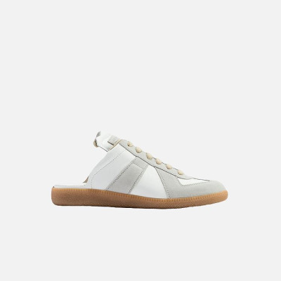 메종 마르지엘라 남/녀 컷아웃 화이트/그레이 스니커즈 【매장-70만원대】 - Maison Margiela Unisex White Sneakers - ma227x