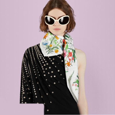 구찌 여성 화이트 스카프 - Gucci Womens White Scarf - gu1087x