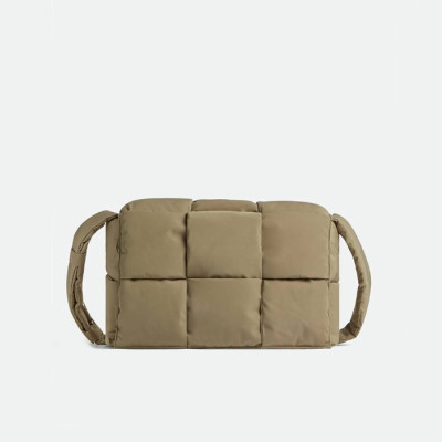 보테가 베네타 남/녀 베이지 크로스백 - Bottega Veneta Unisex Beige Cross Bag - bvb110x