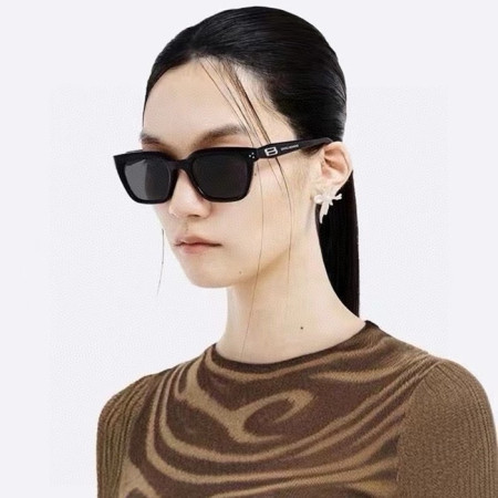 젠틀몬스터 여성 이니셜 선글라스 - Gentle Monster Womens Initial Eyewear - acc4116x